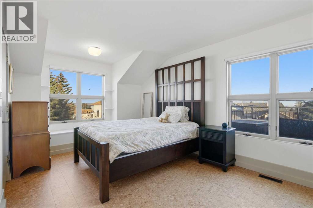 64 Patterson Mews Sw, Calgary, AB - Indoor Photo Showing Bedroom