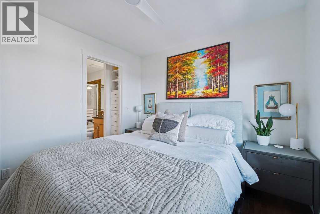 14 Aspen Hills Terrace Sw, Calgary, AB - Indoor Photo Showing Bedroom