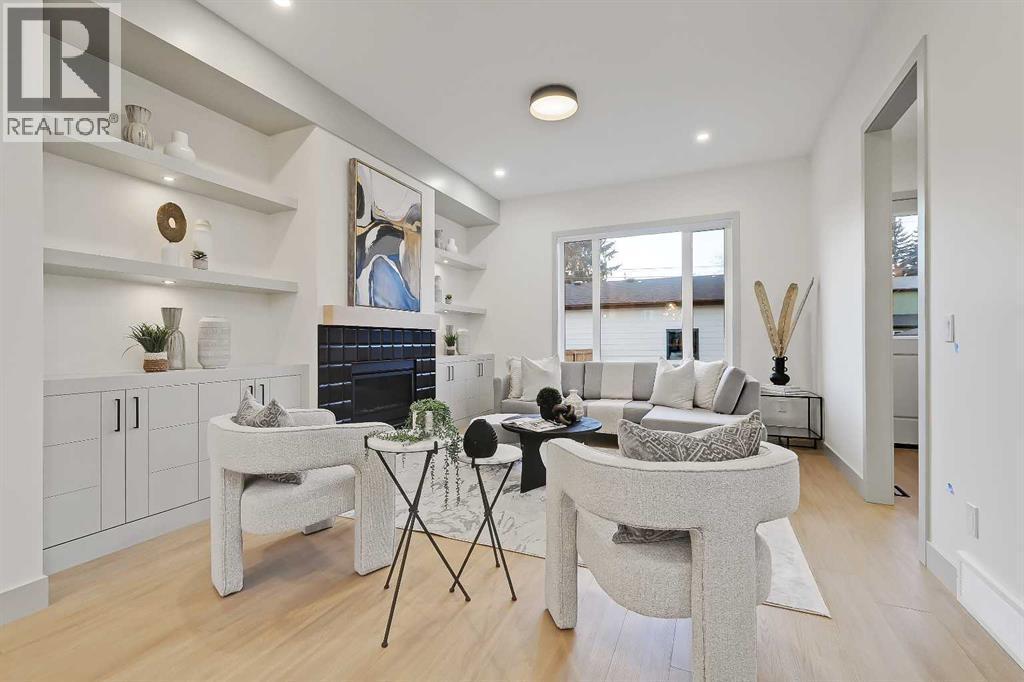 4615 82 Street Nw, Calgary, AB - Indoor