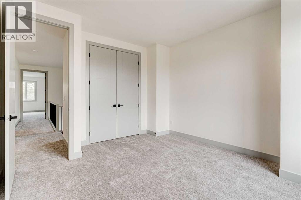 4615 82 Street Nw, Calgary, AB - Indoor Photo Showing Other Room