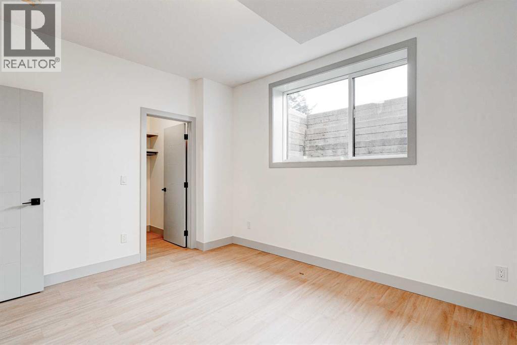 4615 82 Street Nw, Calgary, AB - Indoor Photo Showing Other Room