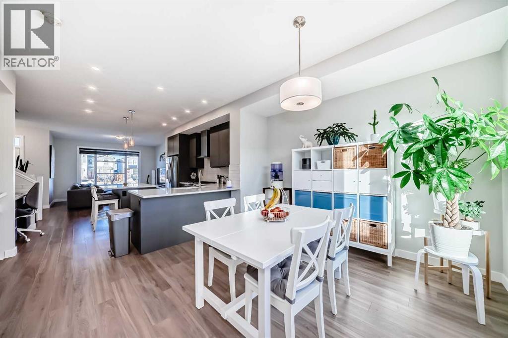 115 Wolf Hollow Park Se, Calgary, AB - Indoor Photo Showing Dining Room