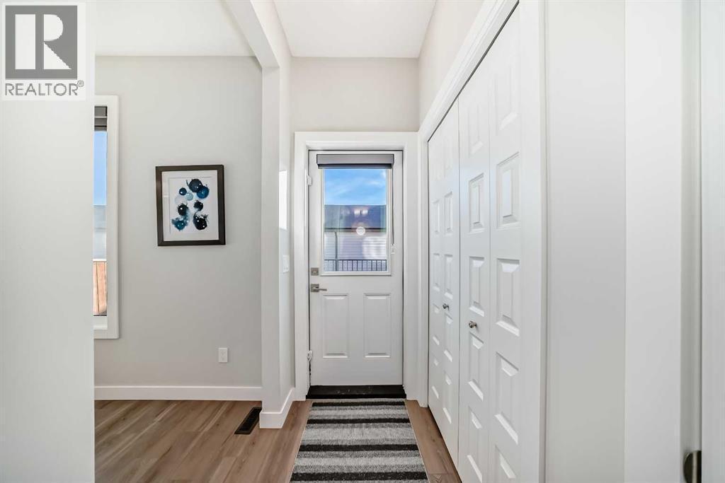 115 Wolf Hollow Park Se, Calgary, AB - Indoor Photo Showing Other Room