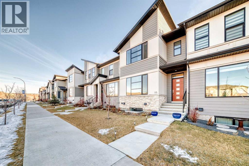 115 Wolf Hollow Park Se, Calgary, AB - Outdoor