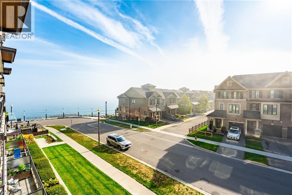 10 Esplanade Lane Unit# 310, Grimsby, ON - Outdoor