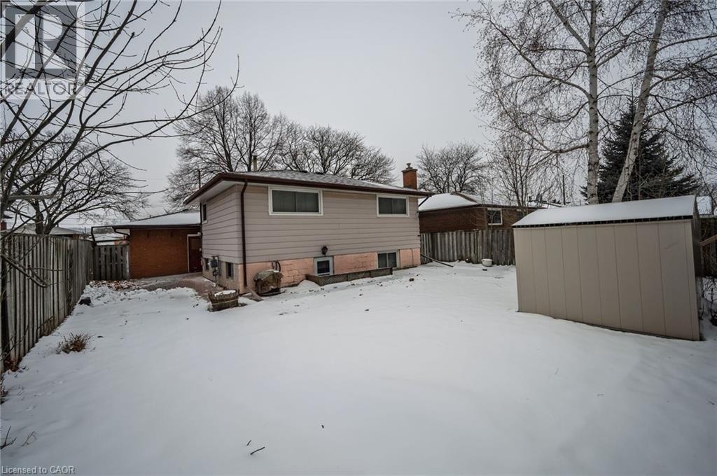 11 Crystal Court, Hamilton, ON - Outdoor