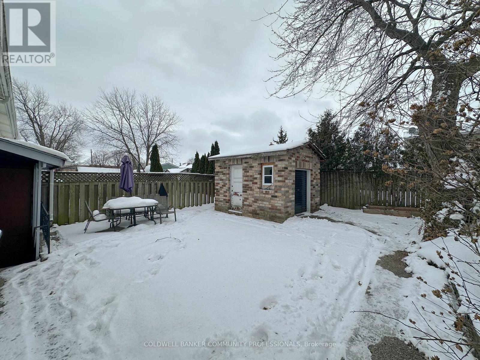 17 Rosanne Crescent, Hamilton, ON - Outdoor