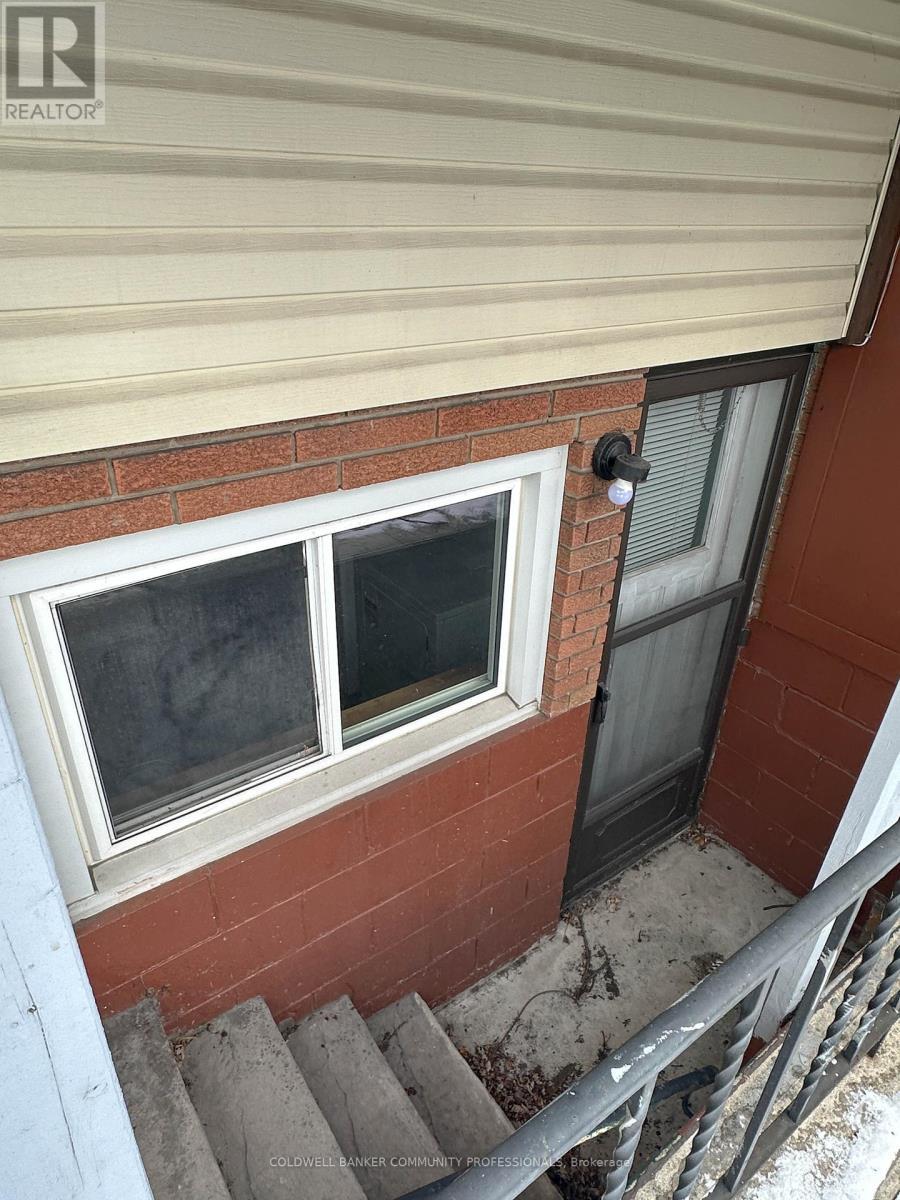 17 Rosanne Crescent, Hamilton, ON - Photo Showing Other Room