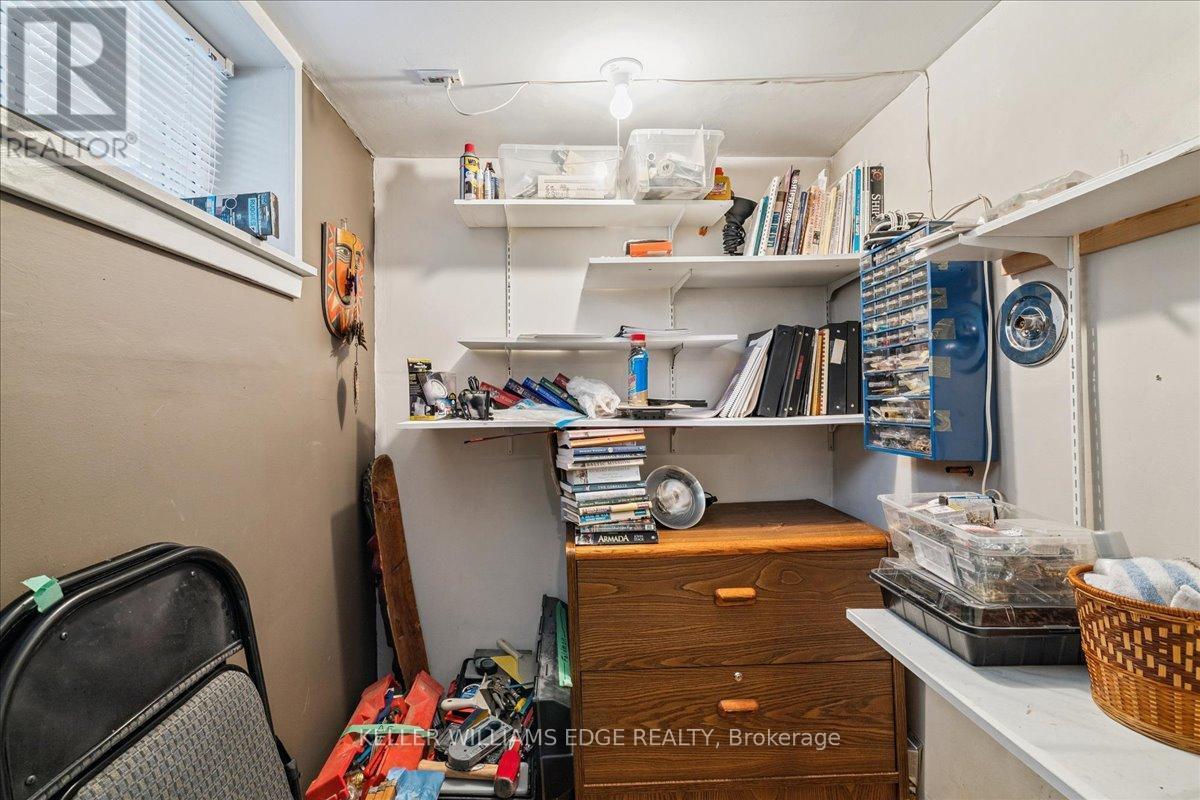 359 Pepper Drive, Burlington, ON - Indoor