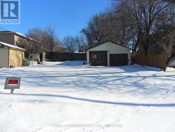 367 CENTRE STREET S Oshawa (Central), ON L1H 4B6