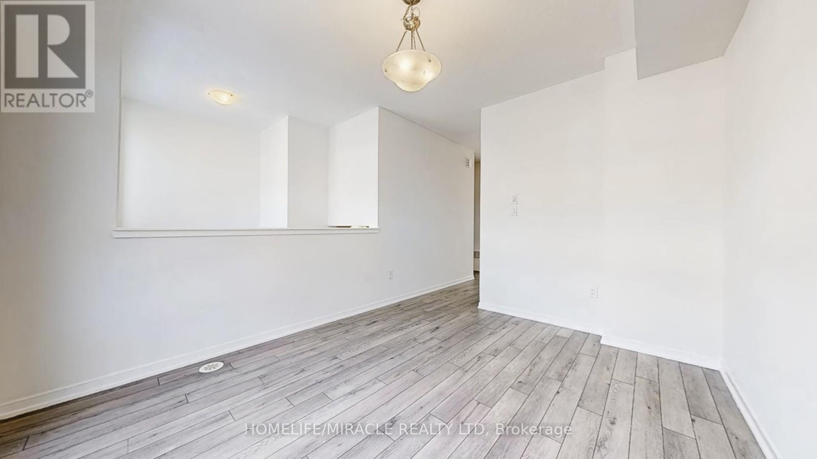 779 Heathrow Path, Oshawa, ON - Indoor Photo Showing Other Room