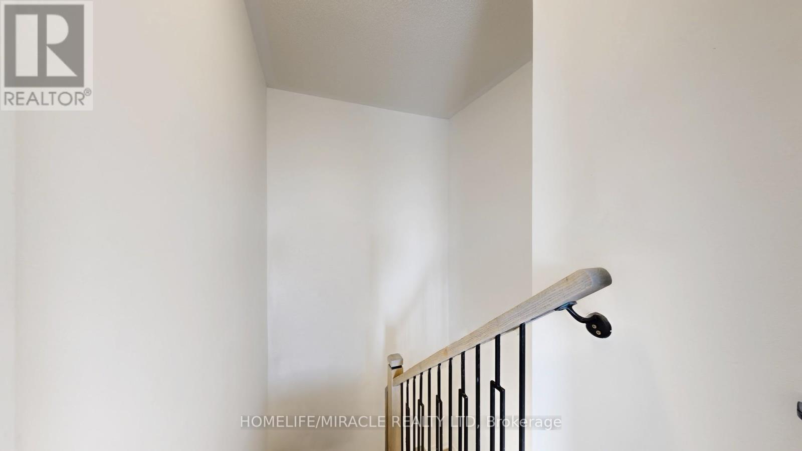 779 Heathrow Path, Oshawa, ON - Indoor Photo Showing Other Room