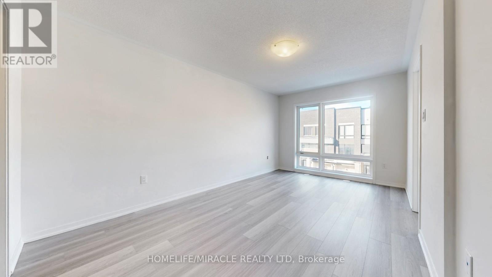 779 Heathrow Path, Oshawa, ON - Indoor Photo Showing Other Room