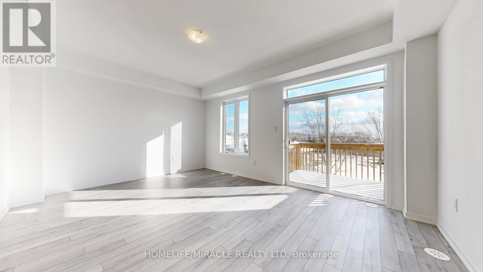 779 Heathrow Path, Oshawa, ON - Indoor Photo Showing Other Room