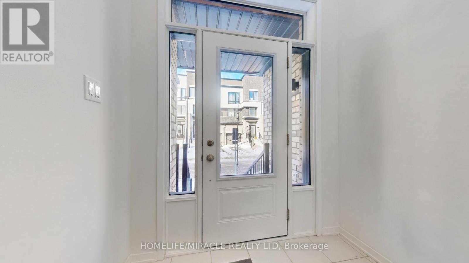 779 Heathrow Path, Oshawa, ON -