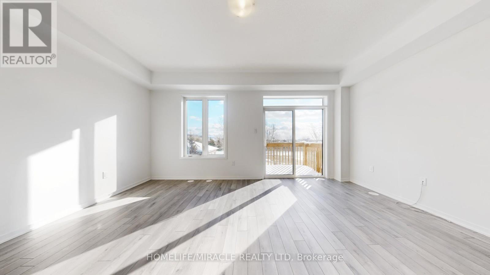 779 Heathrow Path, Oshawa, ON - Indoor Photo Showing Other Room