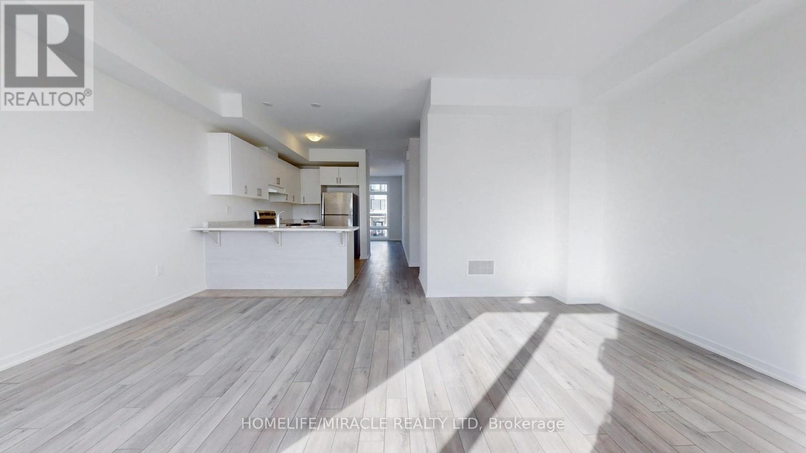 779 Heathrow Path, Oshawa, ON - Indoor