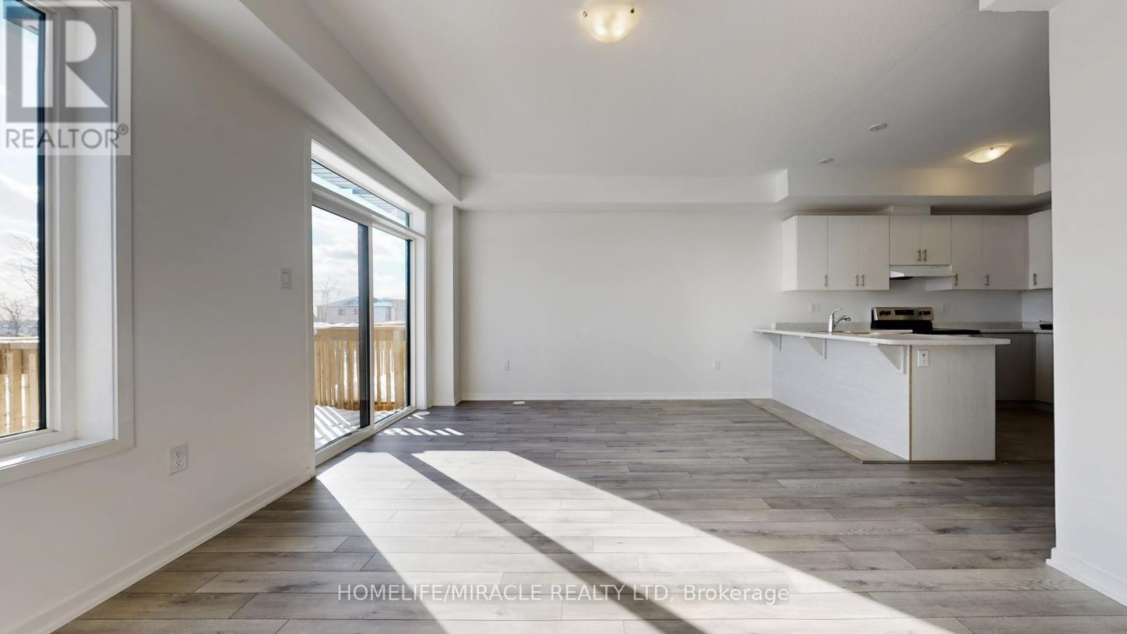 779 Heathrow Path, Oshawa, ON - Indoor Photo Showing Other Room