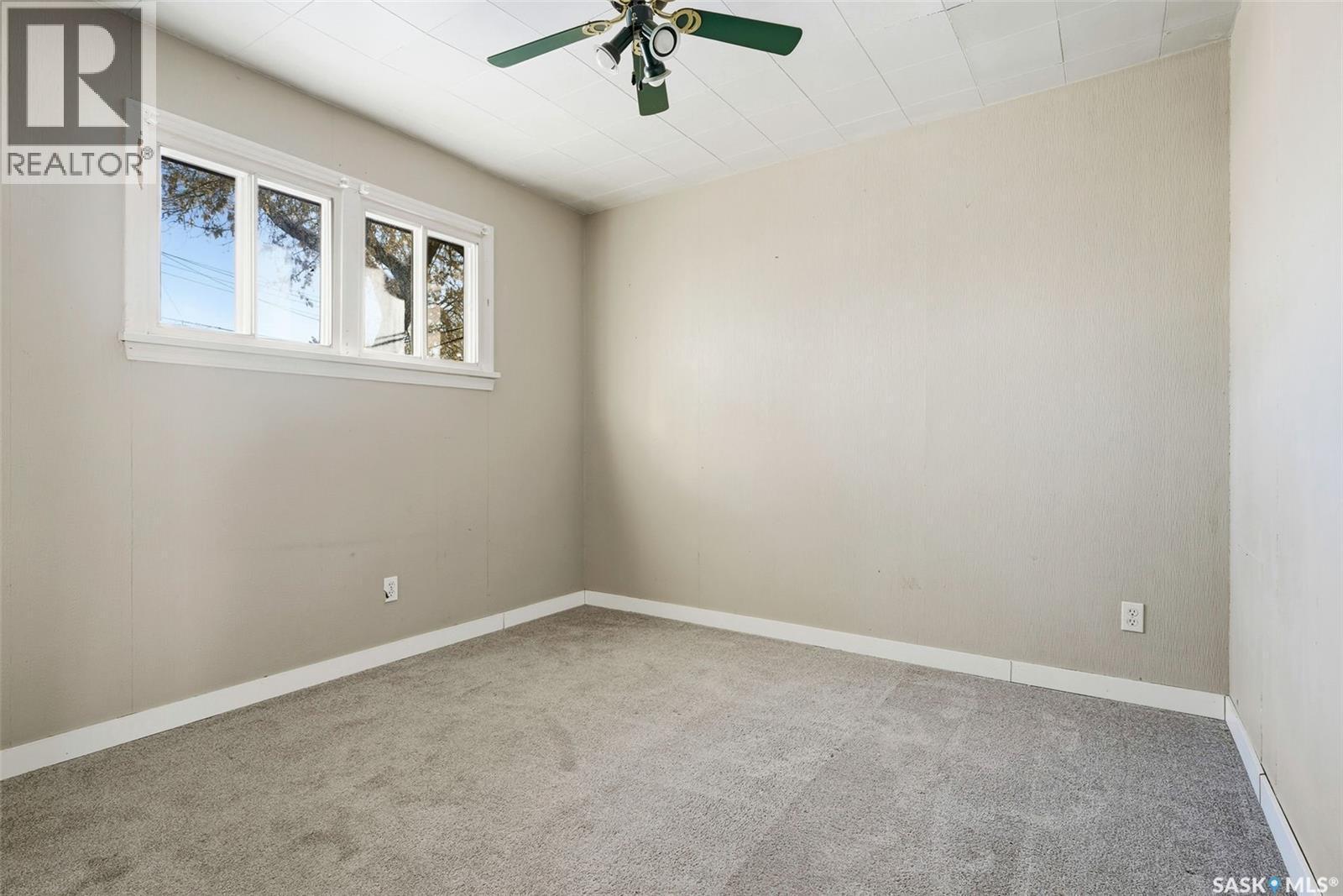 745 Elphinstone Street, Regina, SK - Indoor Photo Showing Other Room
