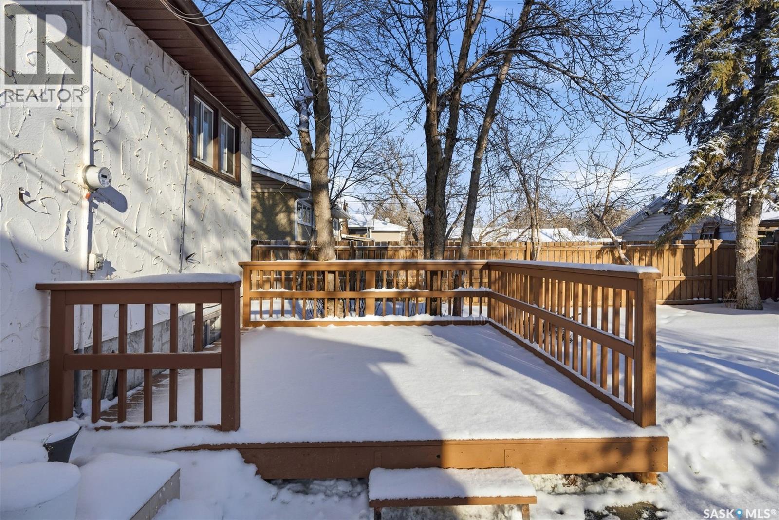 745 Elphinstone Street, Regina, SK - Outdoor