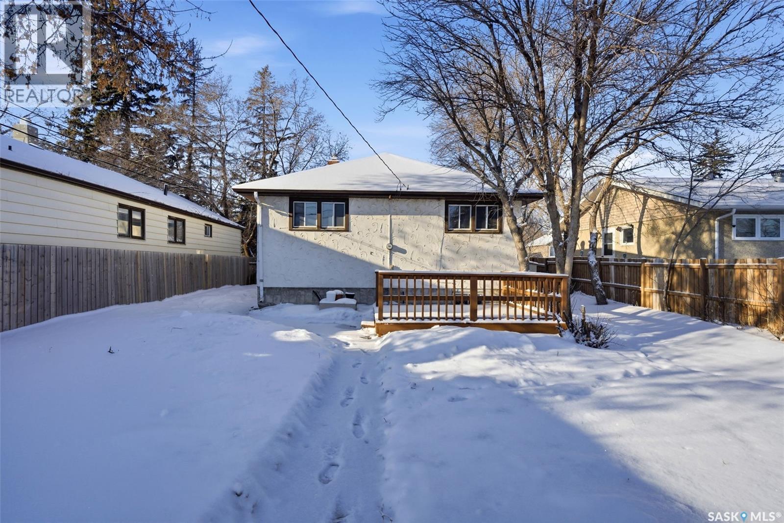 745 Elphinstone Street, Regina, SK - Outdoor With Deck Patio Veranda