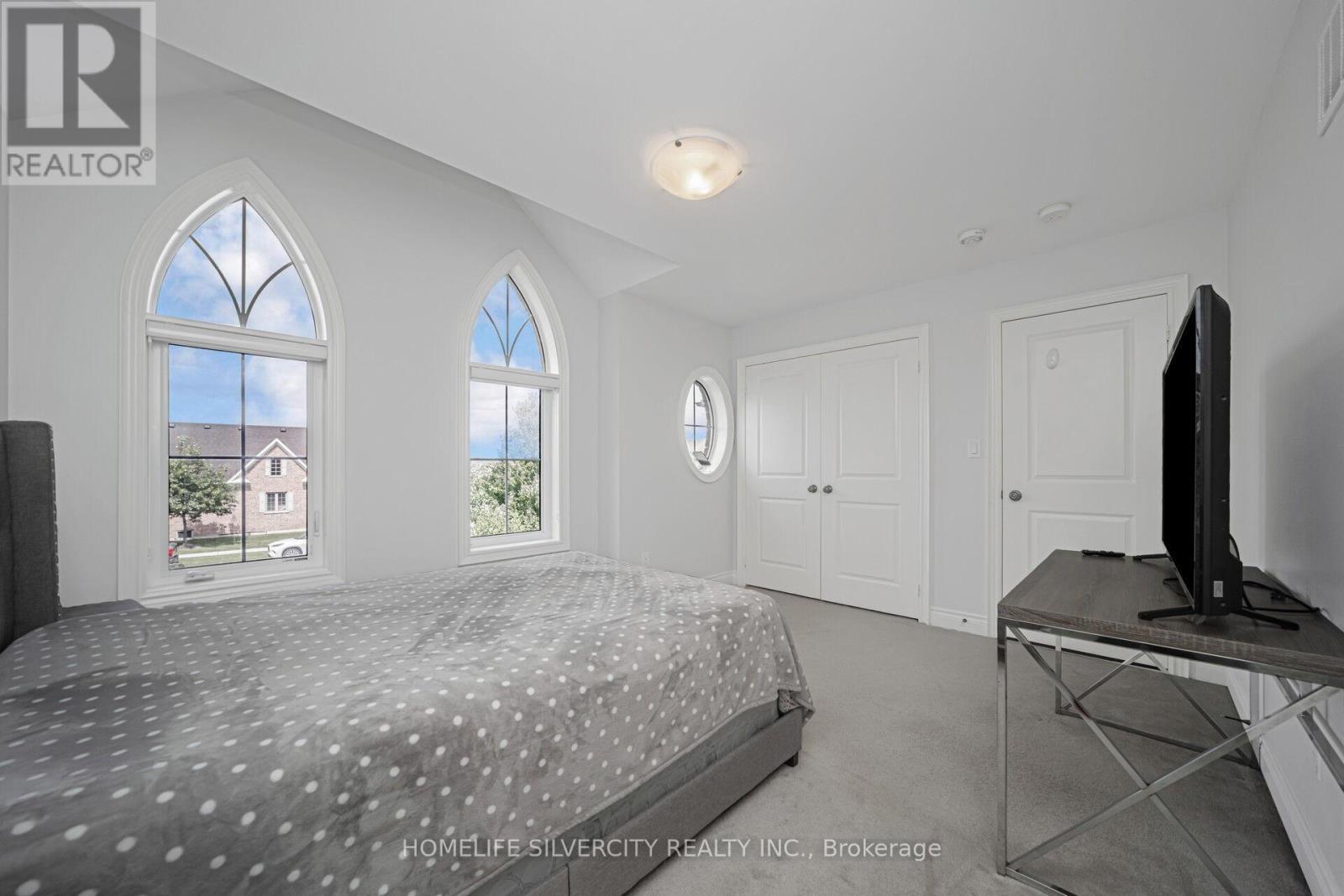 8 Mitchell Crescent, Mono, ON - Indoor Photo Showing Bedroom