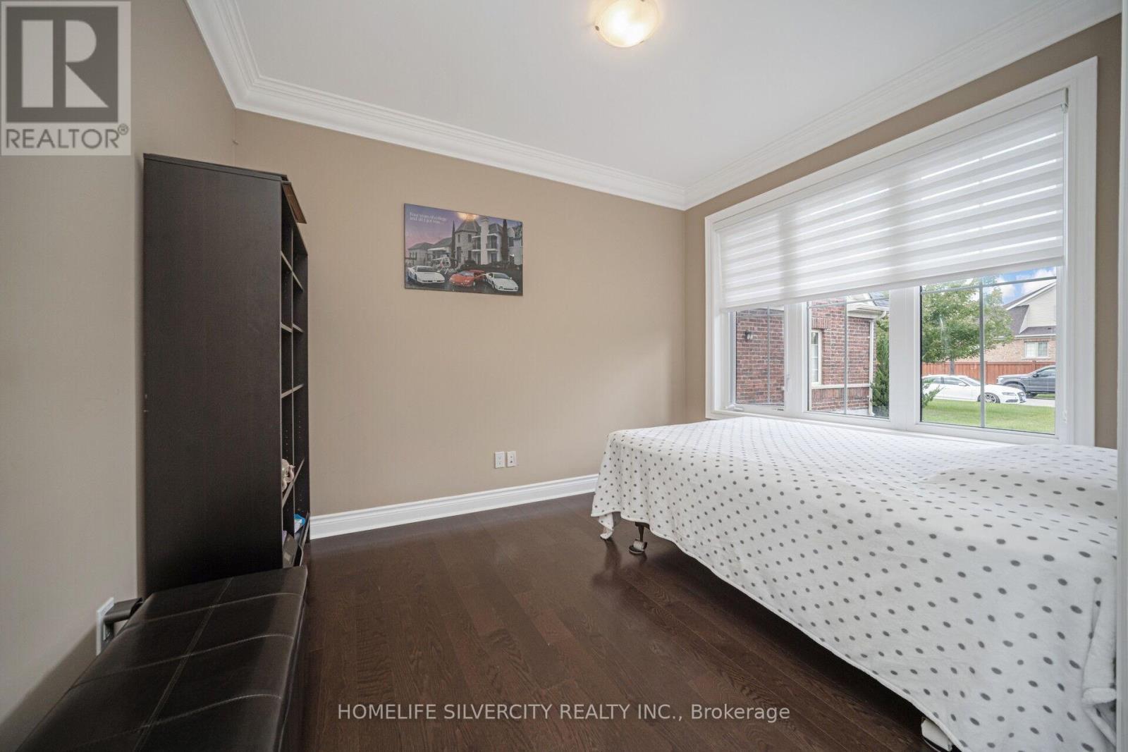 8 Mitchell Crescent, Mono, ON - Indoor Photo Showing Bedroom