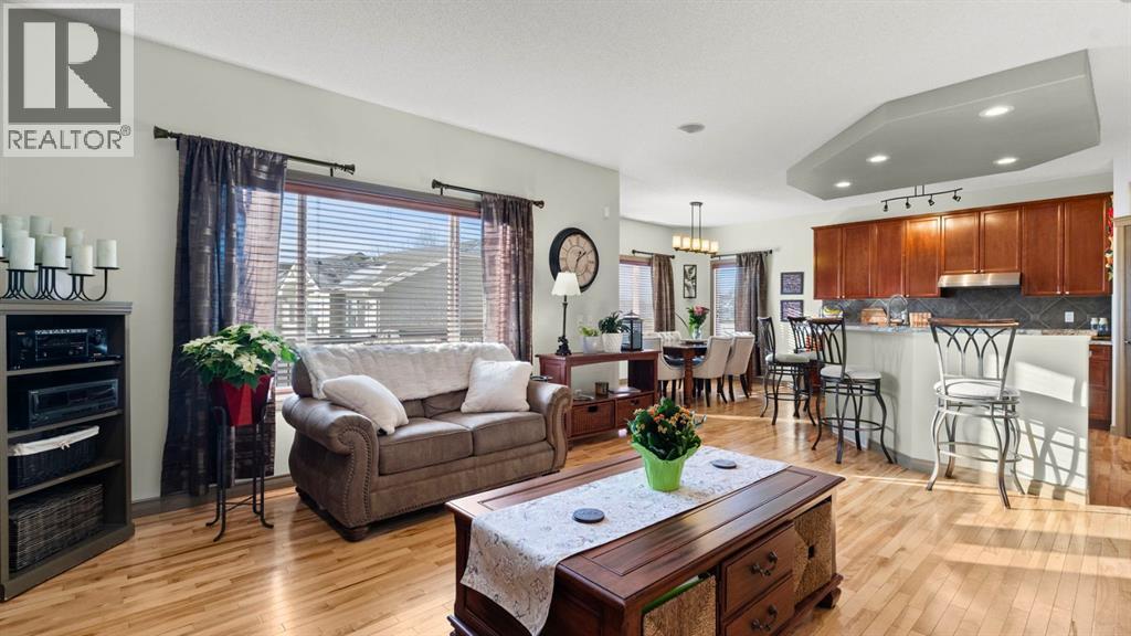 189 Rockyspring Terrace Nw, Calgary, AB - Indoor Photo Showing Living Room