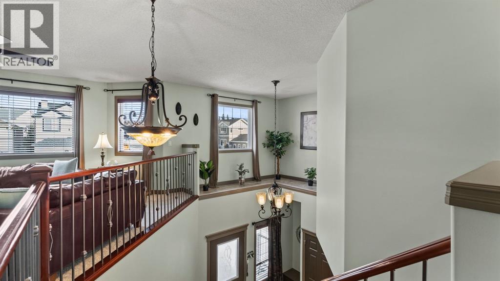 189 Rockyspring Terrace Nw, Calgary, AB - Indoor Photo Showing Other Room