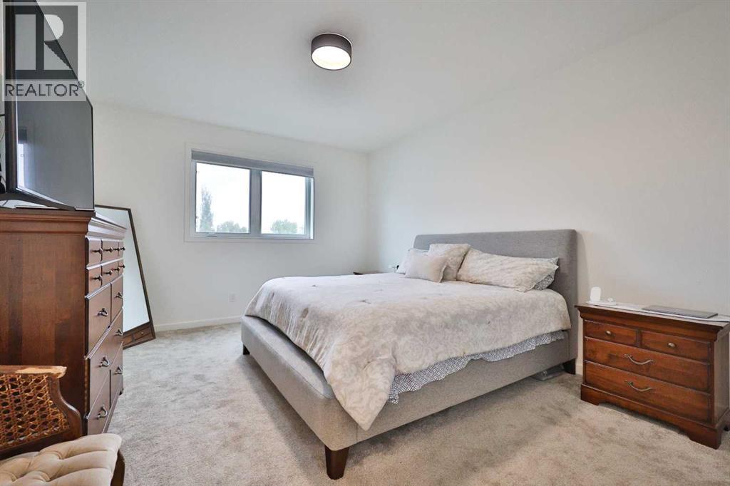 246 4A Street, Stirling, AB - Indoor Photo Showing Bedroom