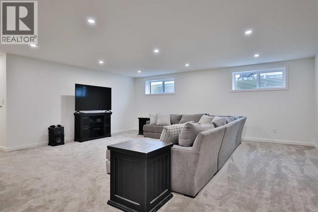 246 4A Street, Stirling, AB - Indoor Photo Showing Basement