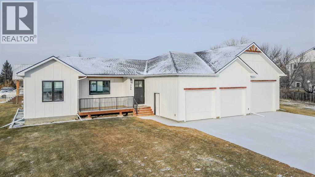 246 4A Street, Stirling, AB - Outdoor