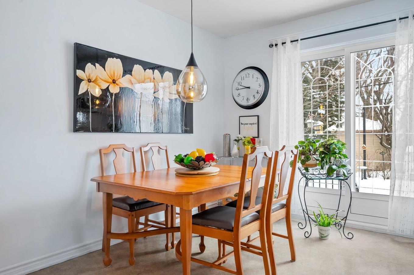 Salle à manger - 3160 Rue Bernard, Saint-Hyacinthe, QC - Indoor Photo Showing Dining Room