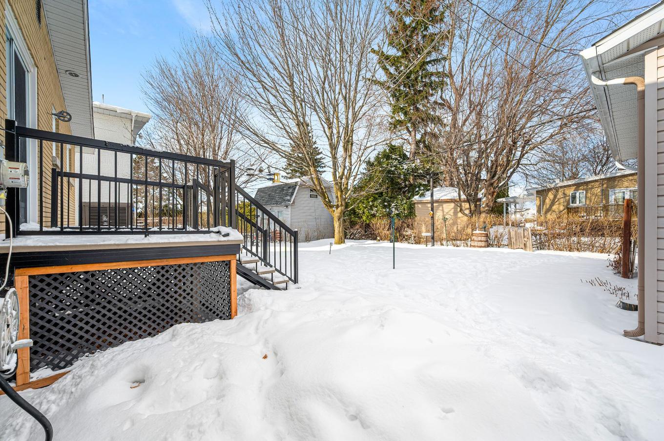 Vue d'ensemble - 3160 Rue Bernard, Saint-Hyacinthe, QC - Outdoor With Deck Patio Veranda