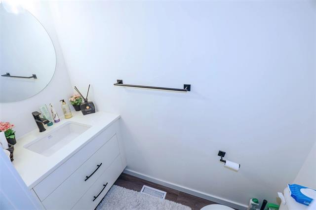 204 Grey Heron Dr, Winnipeg, MB