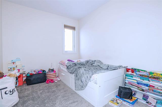 204 Grey Heron Dr, Winnipeg, MB