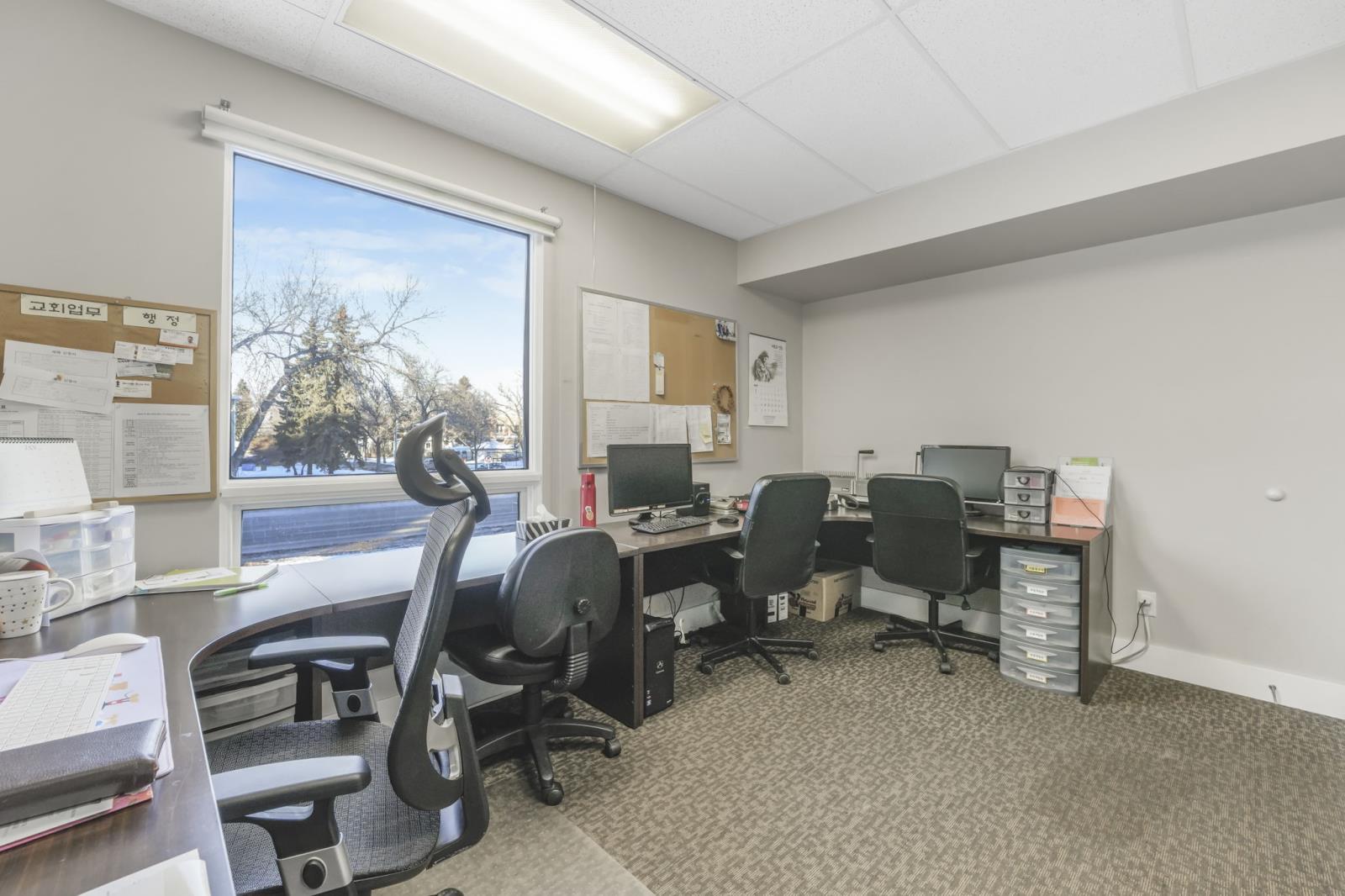 8711 82 Avenue Nw, Edmonton, AB