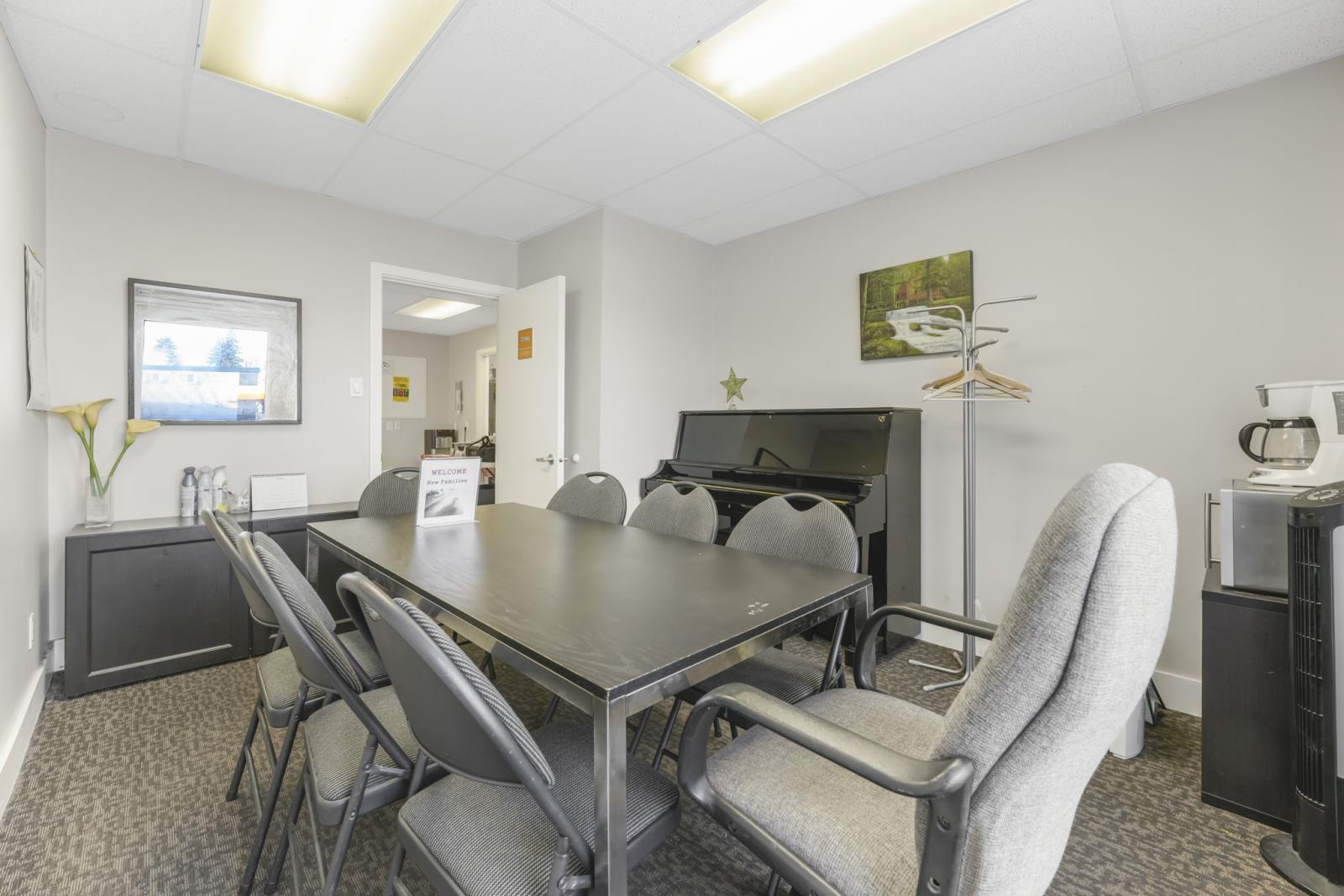 8711 82 Avenue Nw, Edmonton, AB