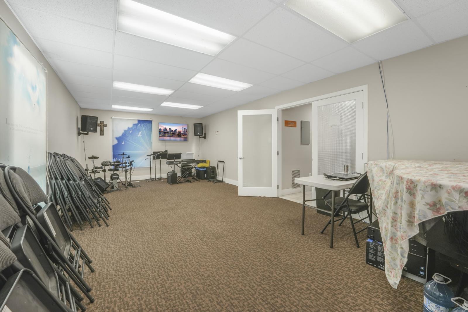 8711 82 Avenue Nw, Edmonton, AB