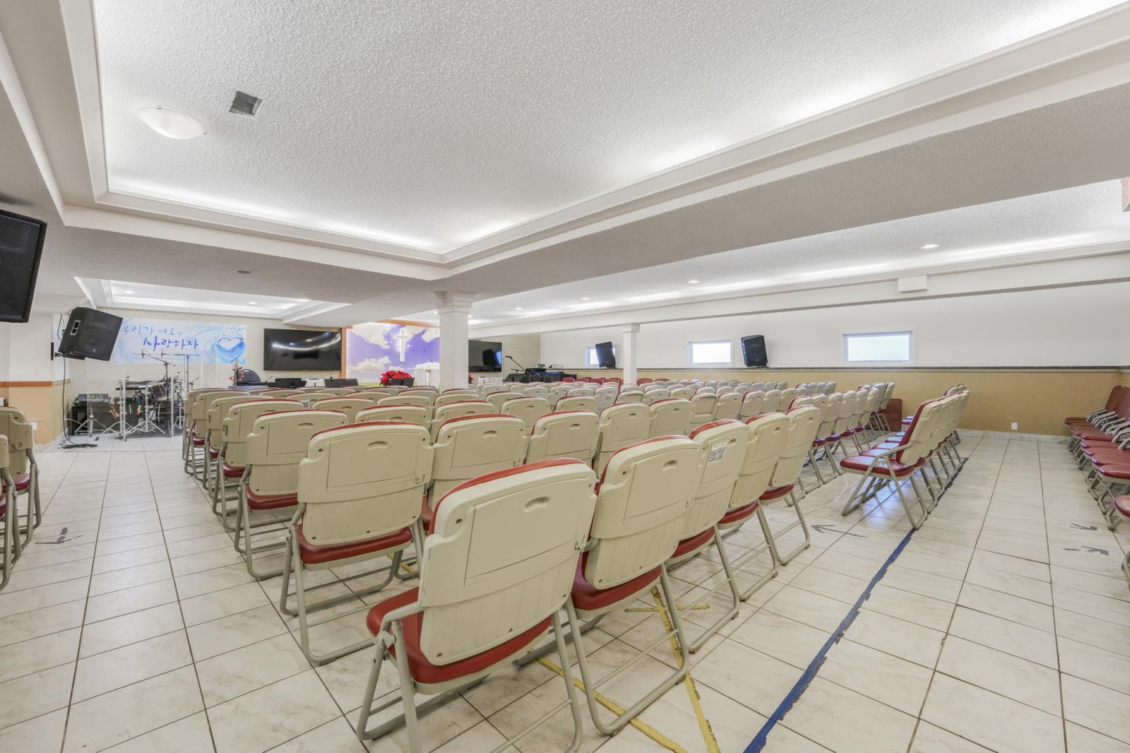 8711 82 Avenue Nw, Edmonton, AB