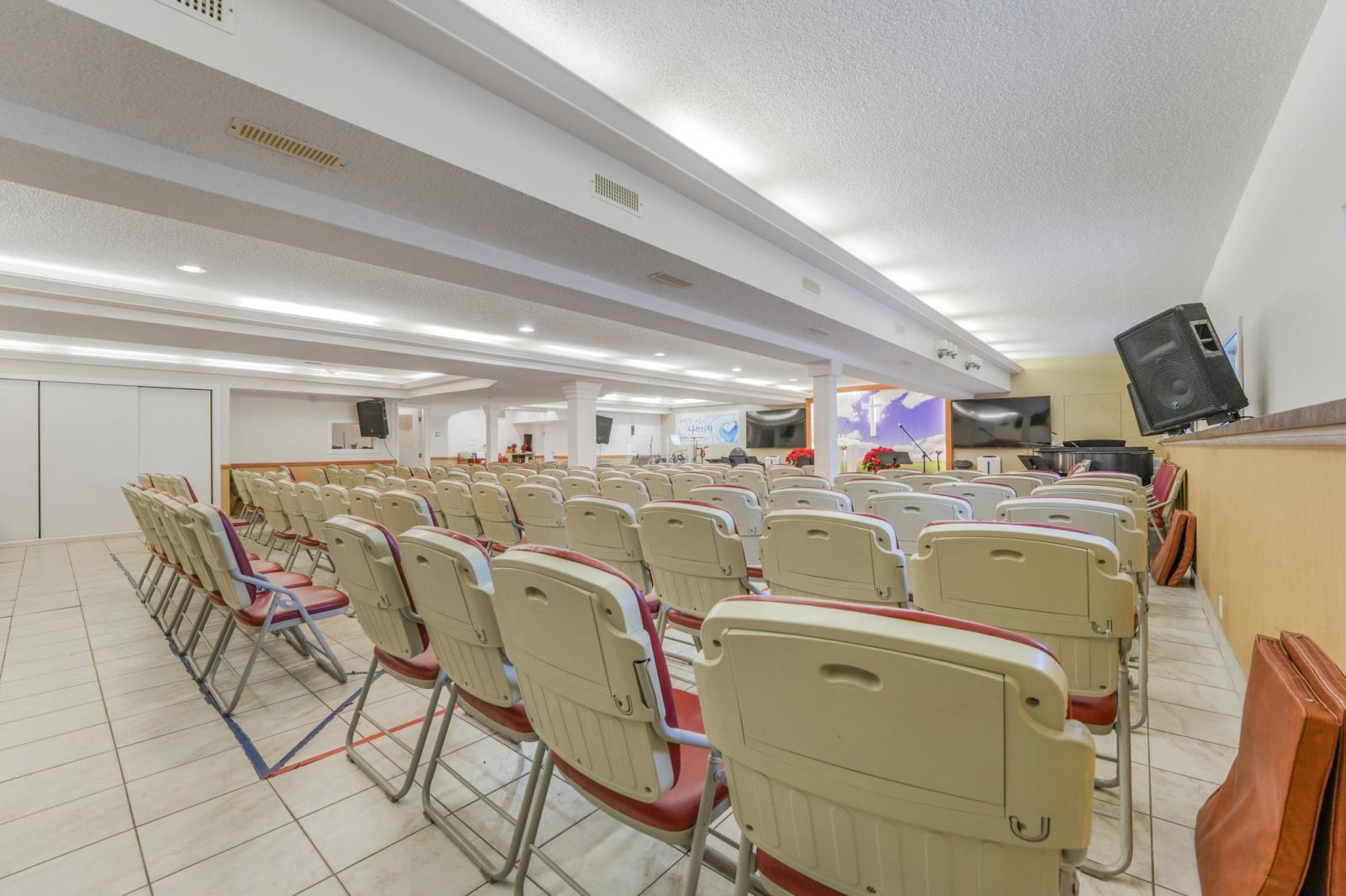 8711 82 Avenue Nw, Edmonton, AB