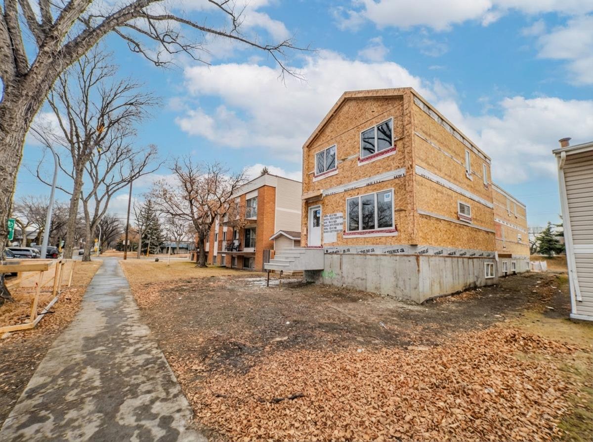 11939 101 Street, Edmonton, AB - Outdoor