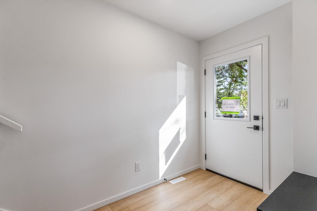 11939 101 Street, Edmonton, AB - Indoor Photo Showing Other Room