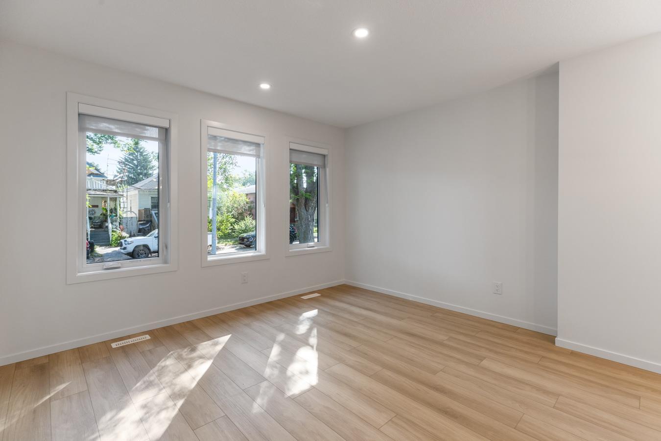 11939 101 Street, Edmonton, AB - Indoor Photo Showing Other Room