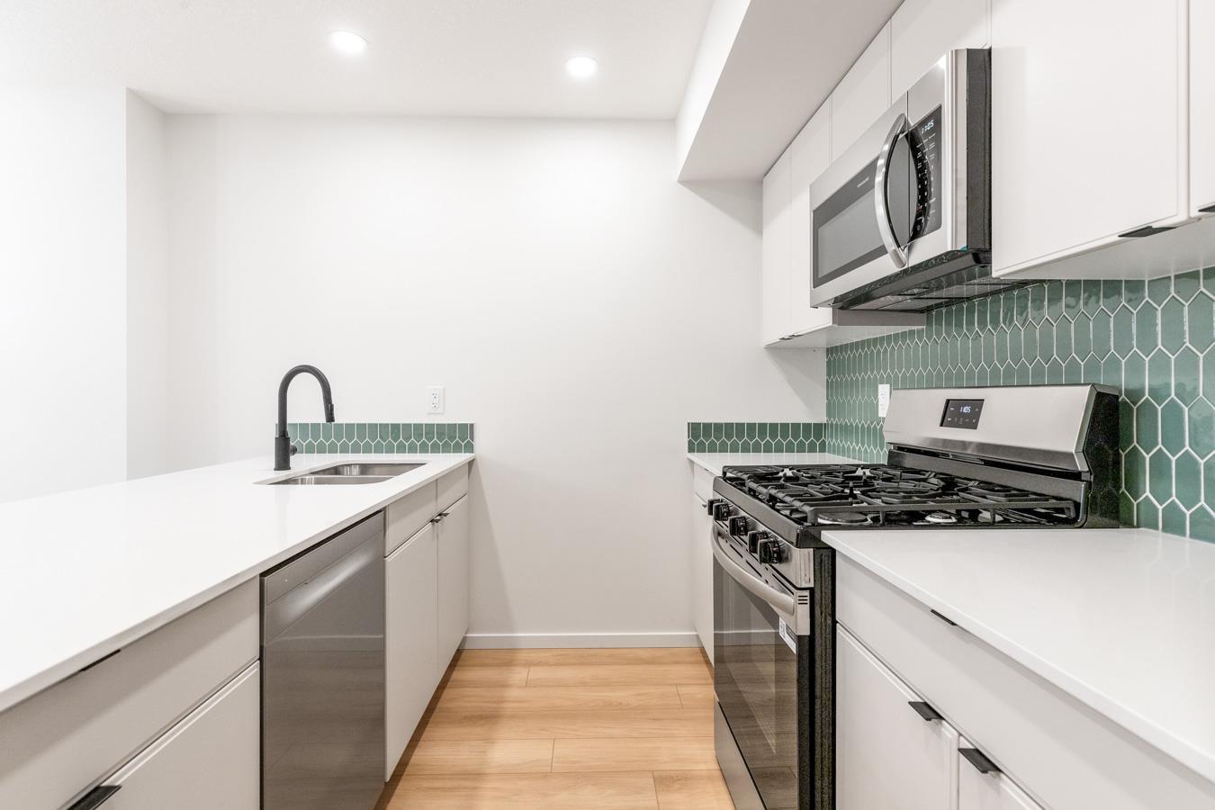 11939 101 Street, Edmonton, AB - Indoor Photo Showing Kitchen With Double Sink