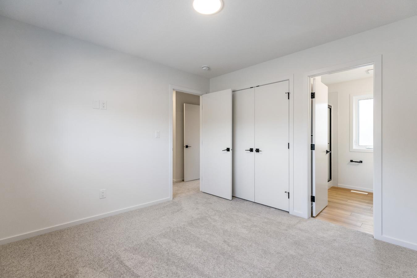 11939 101 Street, Edmonton, AB - Indoor Photo Showing Other Room