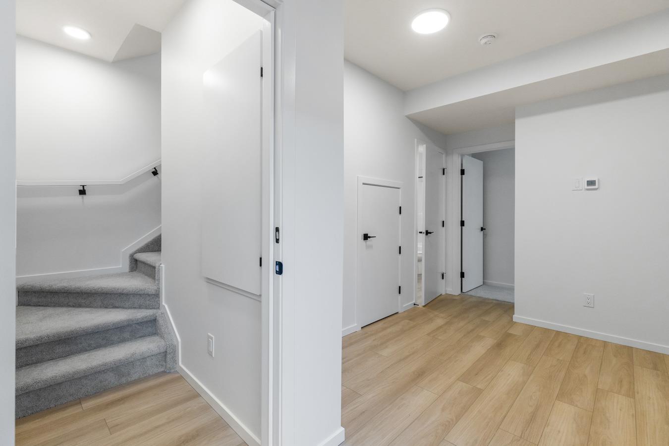 11939 101 Street, Edmonton, AB - Indoor Photo Showing Other Room