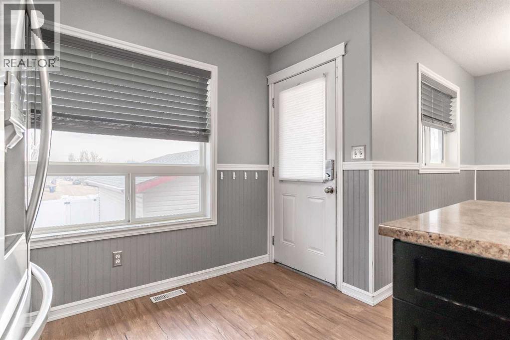 263 Upland Avenue, Brooks, AB - Indoor Photo Showing Other Room