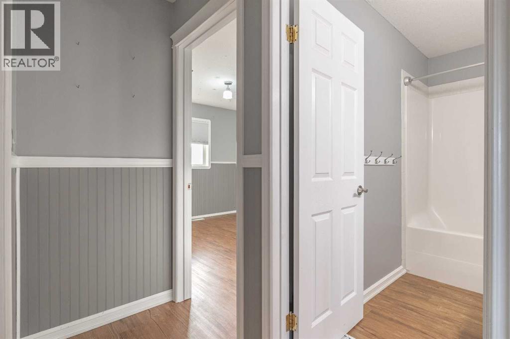 263 Upland Avenue, Brooks, AB - Indoor Photo Showing Other Room