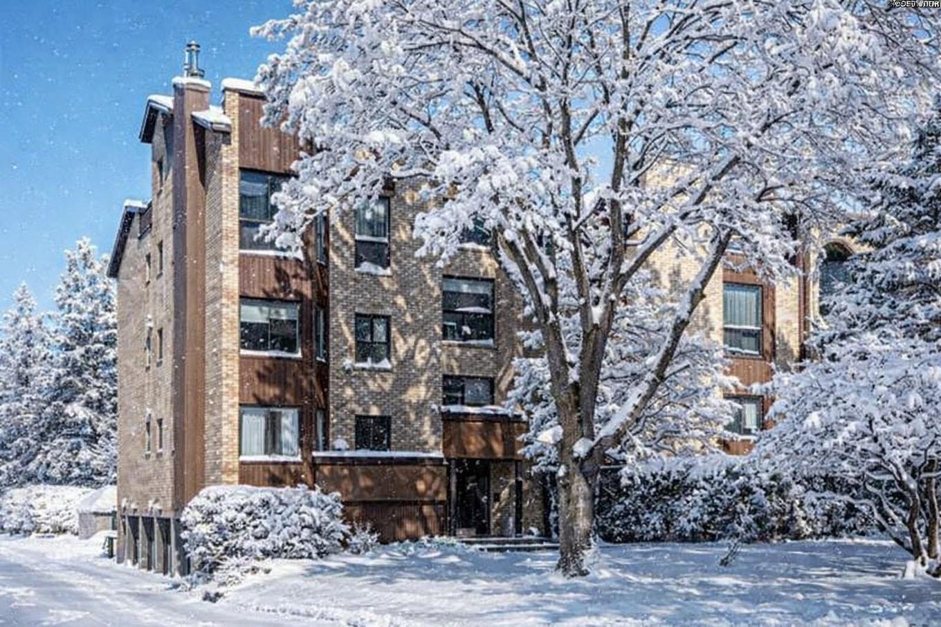 Façade - A-179 Av. De Navarre, Saint-Lambert, QC - Outdoor